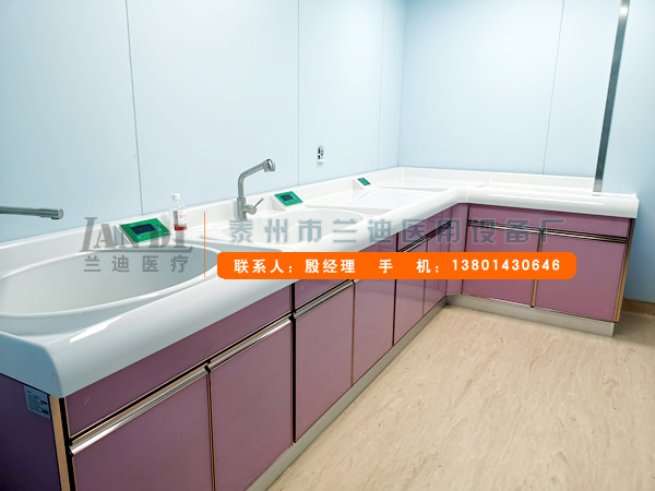 婴儿洗浴中心设备公司