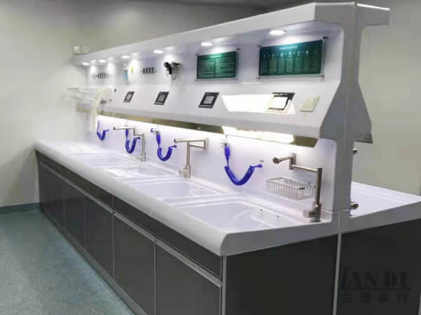 一字型内镜清洗工作站（清洗中心设备）_兰迪医用设备公司